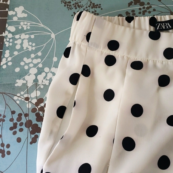 Zara Cropped Flowy Pants - Picture 6 of 8